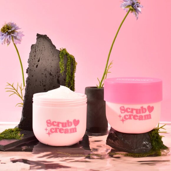 Kevin and Coco 300ML Luxurious Body Scrub - Picture 3 of 3